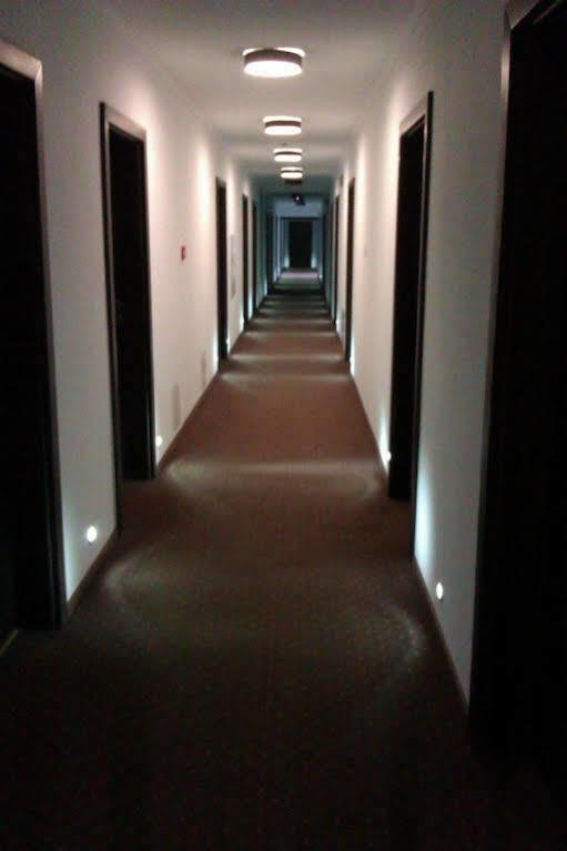 Hotel Platinum 흐루비에슈프 외부 사진