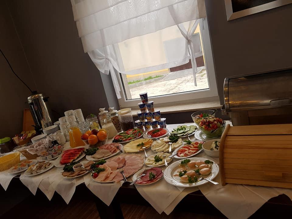 Hotel Platinum 흐루비에슈프 외부 사진